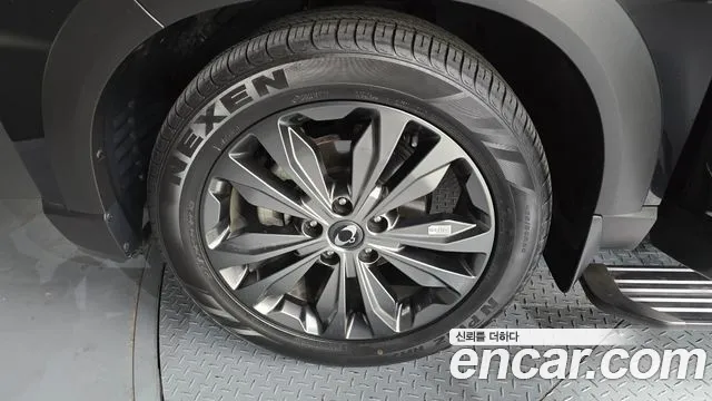 KG_Mobility_Ssangyong Rexton Rexton Arena Дизель 2.2 4WD — Фото автомобиля 5