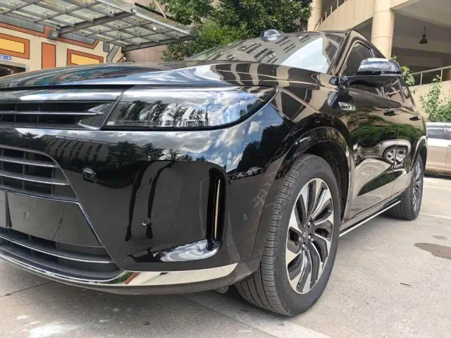 Aito M7 — Фото автомобиля 4