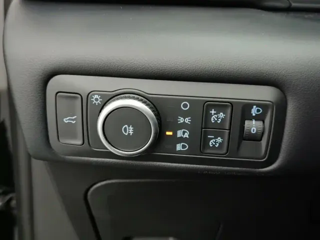 Ford Explorer — Фото автомобиля 21