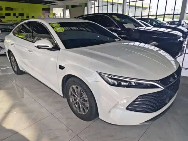 BYD Qin L — Фото автомобиля 3