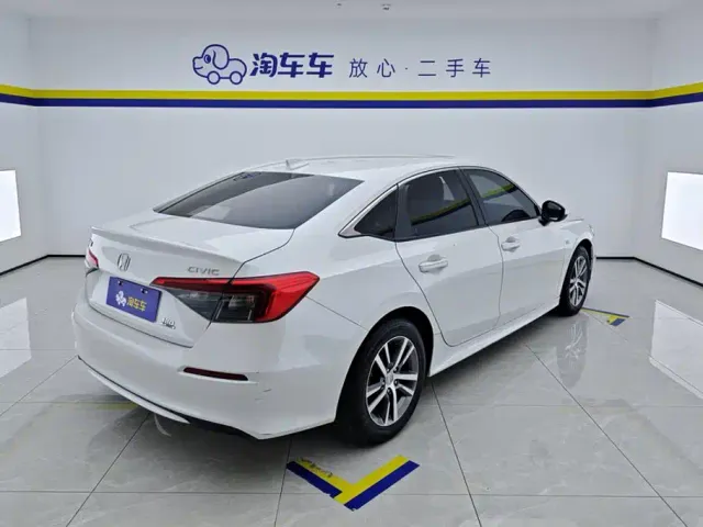 Honda Civic — Фото автомобиля 3