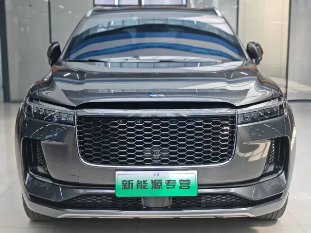 Li Auto ONE — Фото автомобиля 2