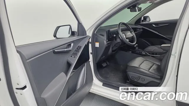 Kia Niro The All New — Фото автомобиля 15
