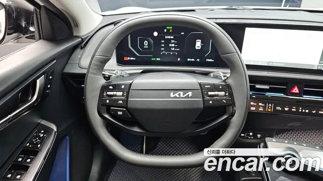 Kia EV6 — Фото автомобиля 12