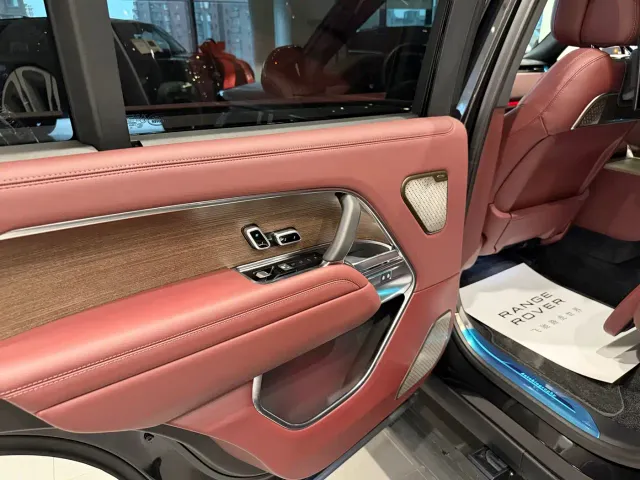 Land Rover Range Rover — Фото автомобиля 18