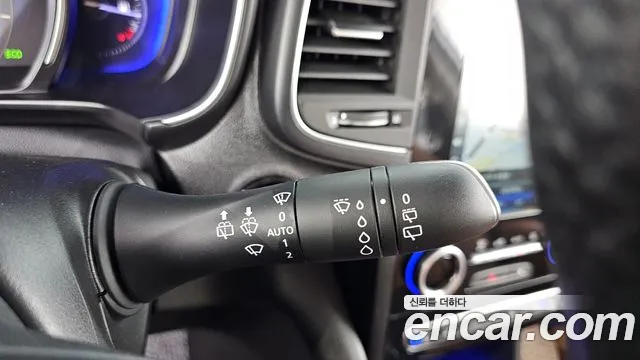 Renault-KoreaSamsung QM6 Новый QM6 2.0 LPe RE Signature 2WD — Фото автомобиля 16