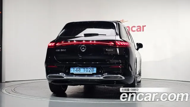 Mercedes-Benz EQS — Фото автомобиля 3
