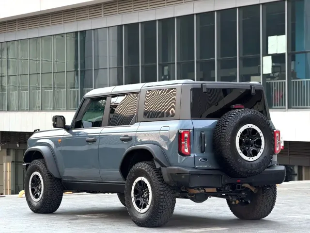 Ford Bronco — Фото автомобиля 8