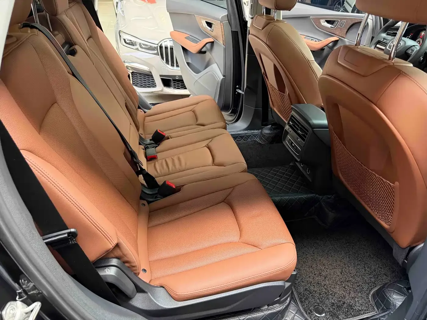 Audi Audi Q7 2024 45 TFSI quattro S line Sport — Фото автомобиля 23