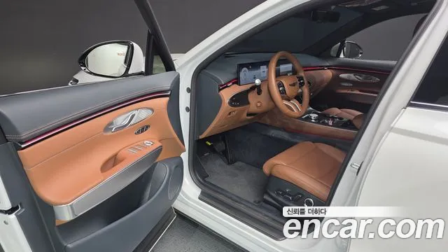 Genesis GV70 2.5T Бензин AWD — Фото автомобиля 10