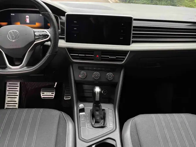 Volkswagen Tiguan L — Фото автомобиля 25