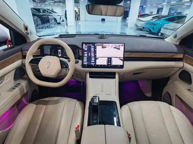 Aito M7 — Фото автомобиля 5