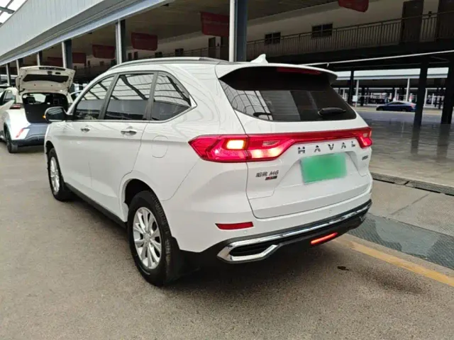 Haval M6 — Фото автомобиля 4