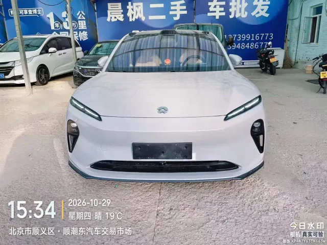 Nio ET5 Touring — Фото автомобиля 2