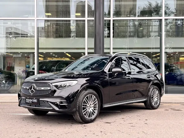 Фотография автомобиля — Mercedes-Benz GLC-Class