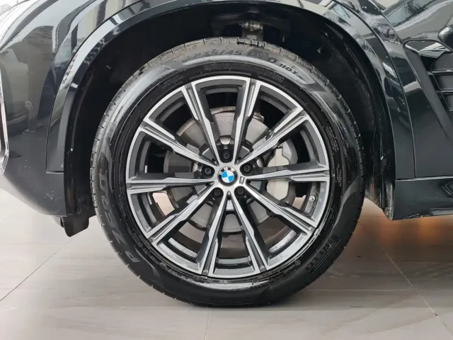 BMW X5 — Фото автомобиля 17