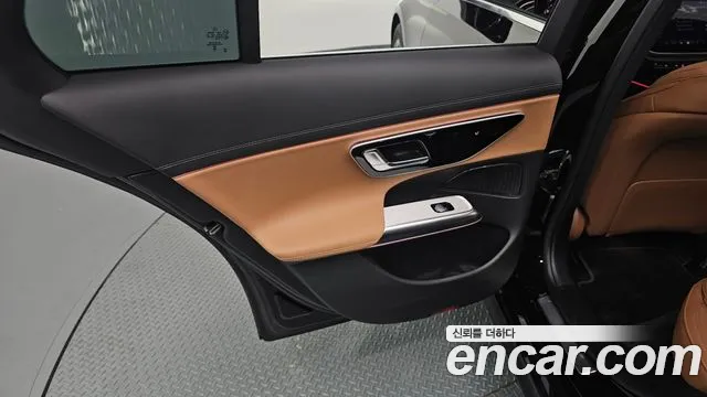 Mercedes-Benz E-Class W214 — Фото автомобиля 14