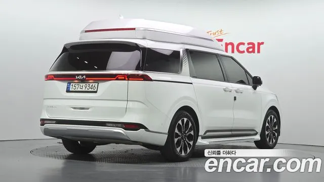 Kia Carnival Generation 4 — Фото автомобиля 2