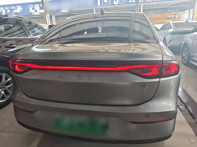 GAC Aion S — Фото автомобиля 5