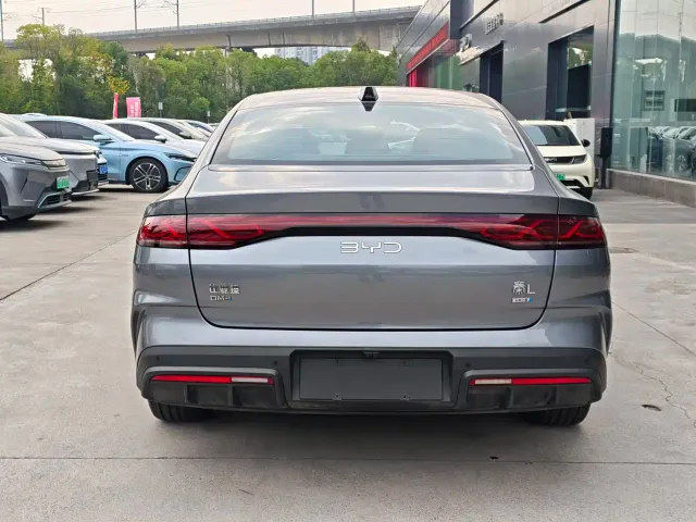 BYD Qin L — Фото автомобиля 10