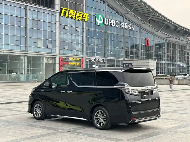 Toyota Vellfire — Фото автомобиля 4