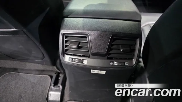 KG_Mobility_Ssangyong Rexton Новый Rexton Sport Khan Дизель 2.2 4WD — Фото автомобиля 27