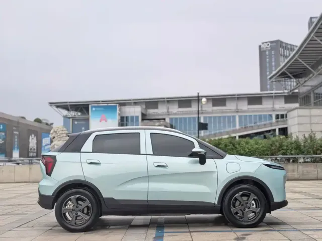 Geely Geometry E Firefly — Фото автомобиля 3