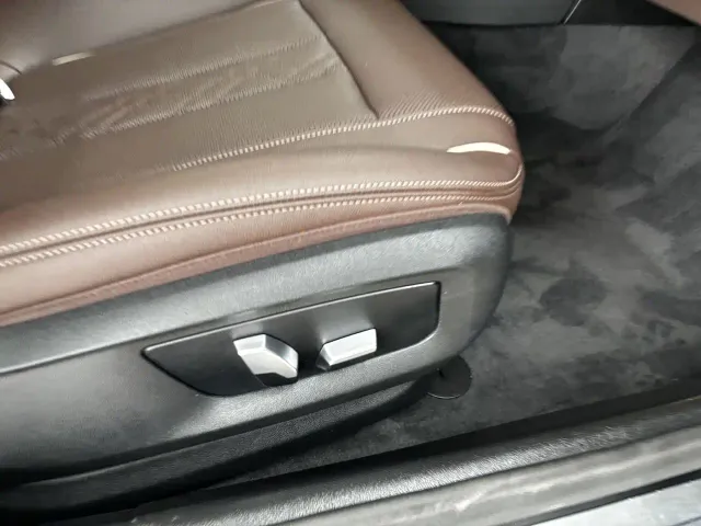 BMW 5 Series — Фото автомобиля 27