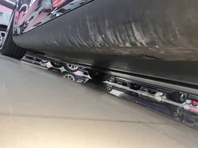 Tesla Model Y — Фото автомобиля 21