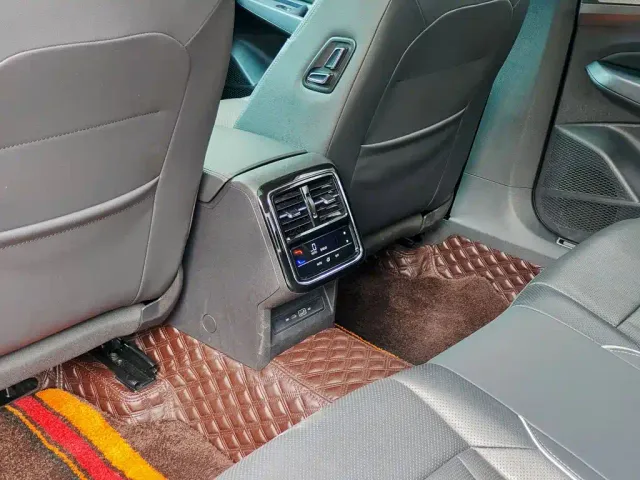 Volkswagen Passat — Фото автомобиля 9