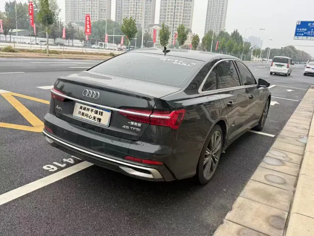 Audi A6L — Фото автомобиля 7
