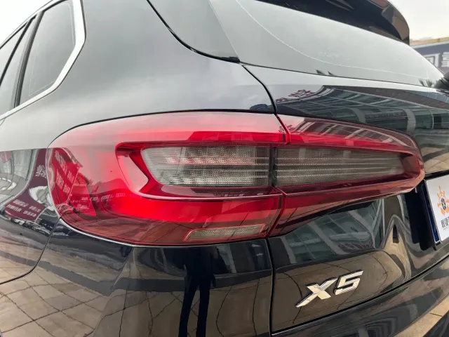 BMW X5 — Фото автомобиля 7