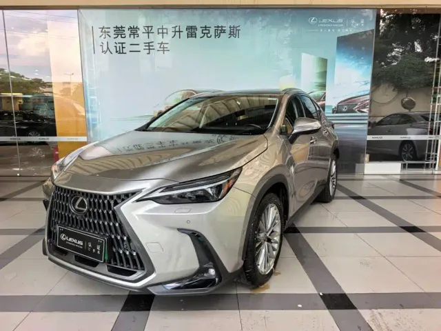 Фотография автомобиля — Lexus NX
