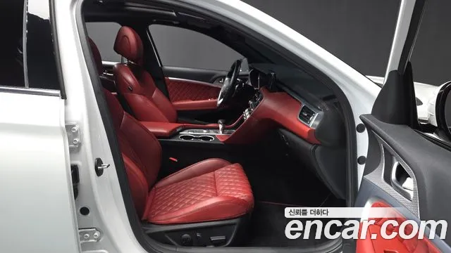 Genesis G70 — Фото автомобиля 11