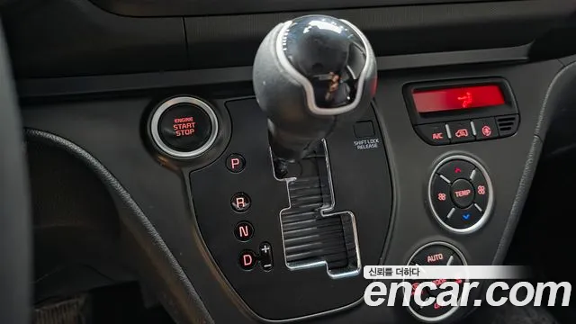 Kia RAY Новый Kia Ray Фургон — Фото автомобиля 9