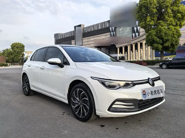 Volkswagen Golf — Фото автомобиля 3