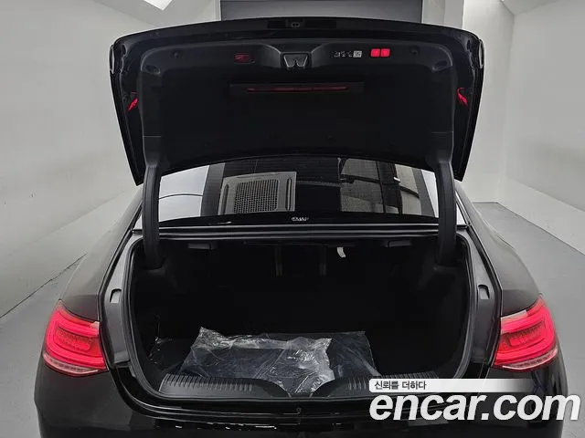 Mercedes-Benz CLS-Class — Фото автомобиля 20