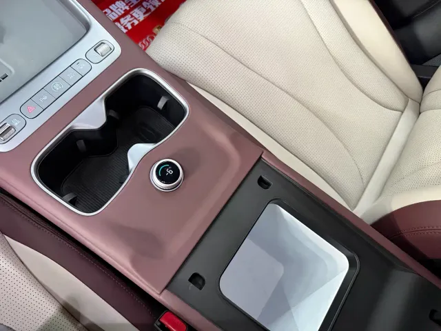 BYD Seal 07 DM-i — Фото автомобиля 16