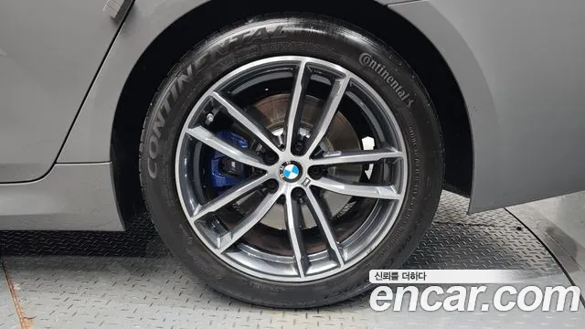 BMW 5-Series — Фото автомобиля 18