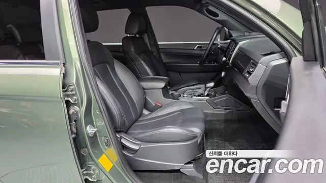 KG_Mobility_Ssangyong Rexton Новый Rexton Sport Khan Дизель 2.2 4WD — Фото автомобиля 23