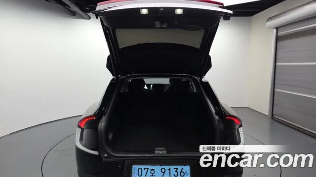 Kia EV6 — Фото автомобиля 26