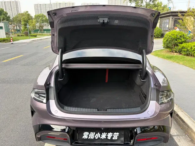 Xiaomi SU7 — Фото автомобиля 11