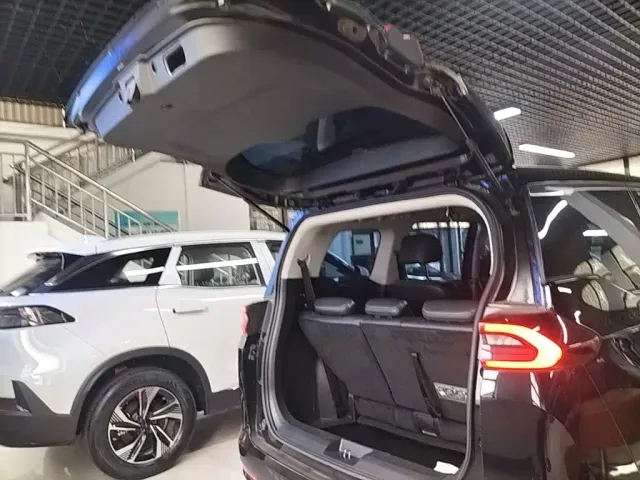 GAC Trumpchi M6 — Фото автомобиля 18