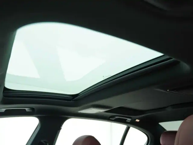 BMW 5 Series — Фото автомобиля 12