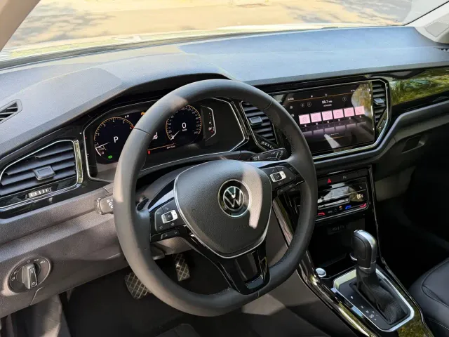 Volkswagen T-Roc — Фото автомобиля 5