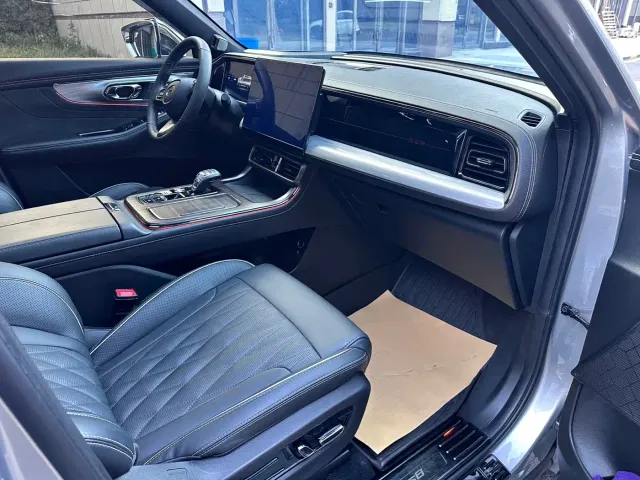 GAC Trumpchi GS8 — Фото автомобиля 10