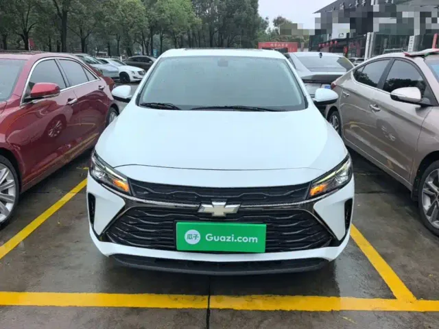 Chevrolet Monza — Фото автомобиля 2