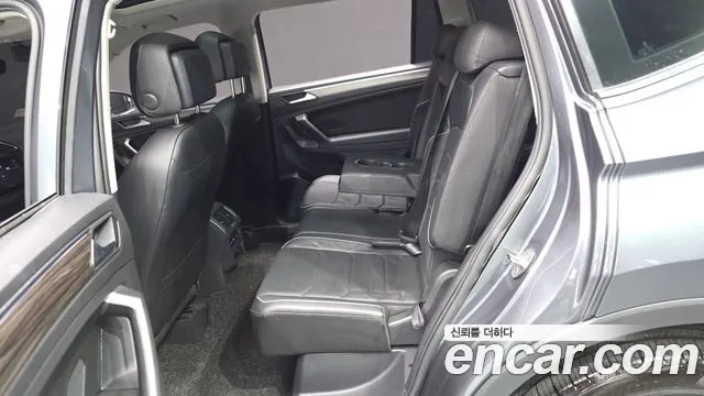 Volkswagen Tiguan — Фото автомобиля 18