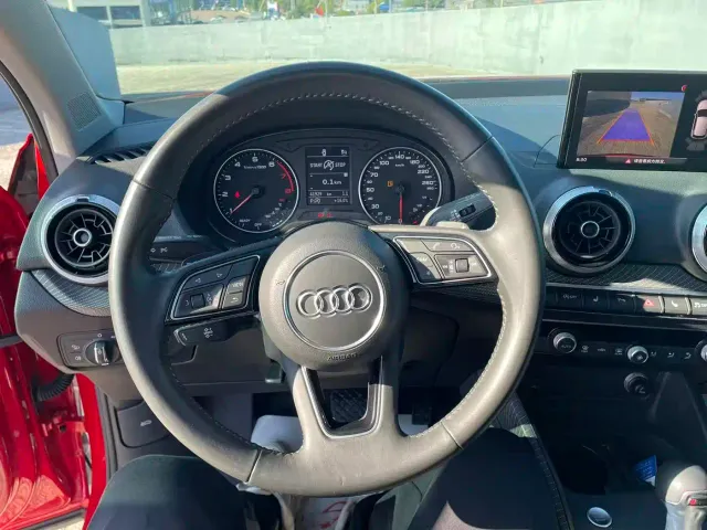 Audi Q2L — Фото автомобиля 16