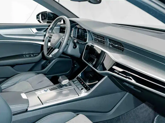 Audi A6L — Фото автомобиля 16